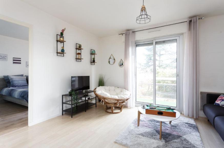 Appartement Cozy: 10/15 Min Des Champs Elysee Sartrouville Bagian luar foto
